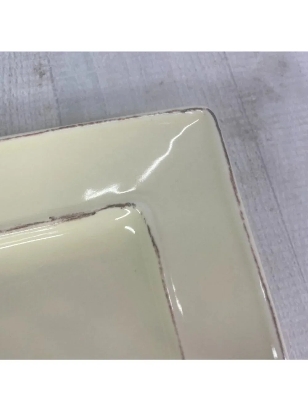 Pier 1 Imports MARTIILLO CREME BRULEE Stoneware 16